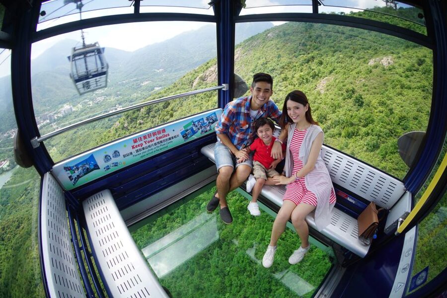Hong Kong: Ngong Ping 360 Cable Car, Tai O & Big Buddha Tour - Climbing to the Big Buddha