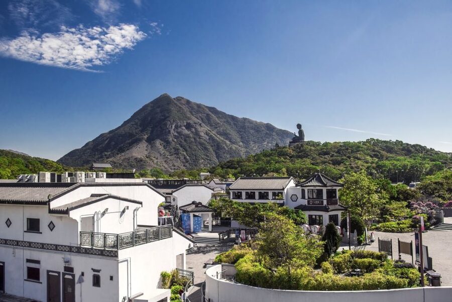 Hong Kong: Ngong Ping 360 Cable Car, Tai O & Big Buddha Tour - Snacks, shopping, and free time in Tai O