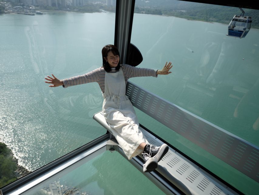 Hong Kong: Ngong Ping Private Cable Car Skip-the-Line Ticket - Starting at Tung Chung with priority boarding