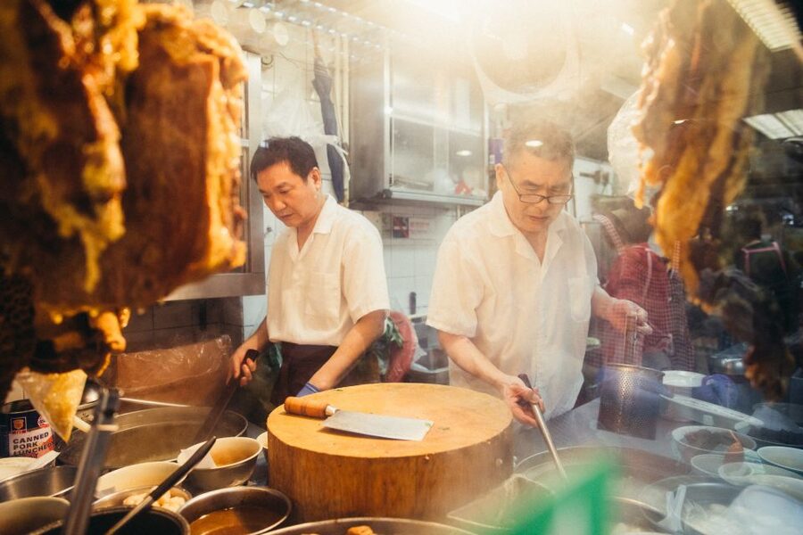 Hong Kong: Private Food Tour with 10 Tastings - A private tour with a small-group feel