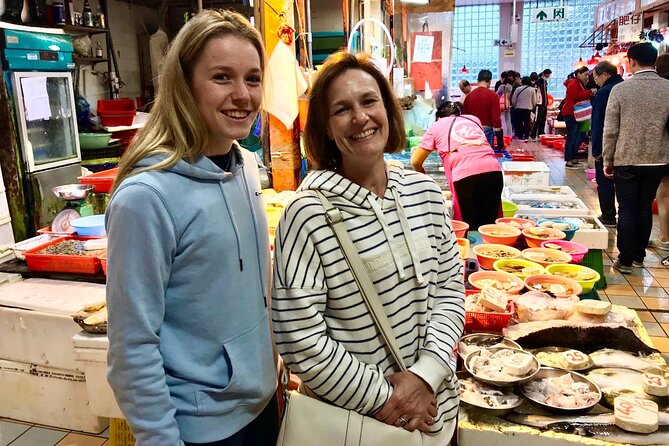 Hong Kong Private & Personalized Family Tour with a Local Guide - The best routes use Hong Kong’s transport as part of the day