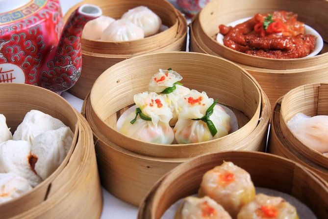 Hong Kong Private & Personalized Food Tour with a Local - The hosts make the biggest difference