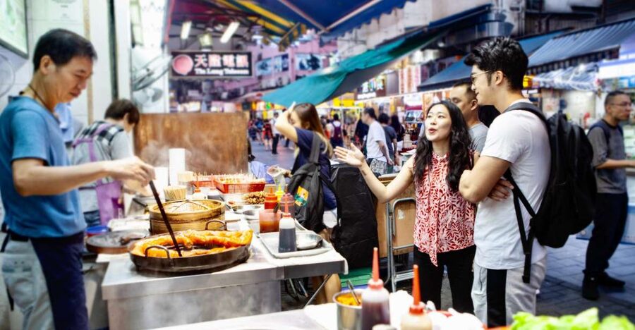 Hong Kong: Private Street Food Tour with a Local Insider - Key points to know before you book