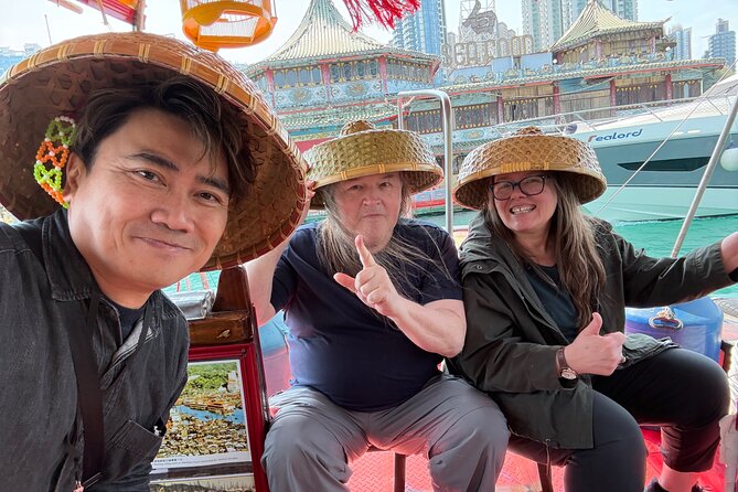 Hong Kong Private Tour with Master Storyteller (Full or Half Day) - Wong Tai Sin Temple and Chi Lin Nunnery