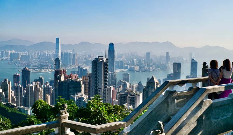 Hong Kong: Private Walking City Tour with a Local Guide - Choosing between two hours and a full day