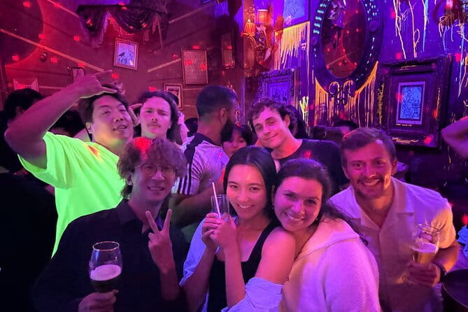 Hong Kong Pub Crawl at Lan Kwai Fong (LKF) - Who will enjoy this most