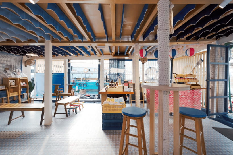 Hong Kong's Unforgettable Fishing and Cultural Immersion - Inside the Aberdeen Houseboat museum