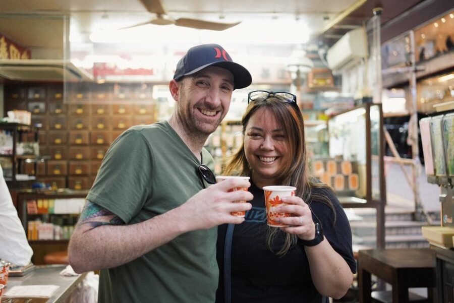Hong Kong: Street Food Tour with Locals - Dim Sum and Wonton - Wonton noodles and Chiu Chow technique