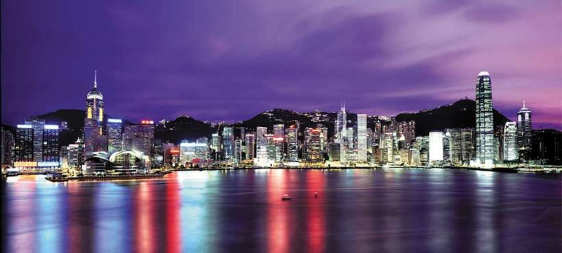 Hong Kong: Victoria Harbor Symphony Unlimited Drink Cruise - Unlimited drinks and the value of the open bar