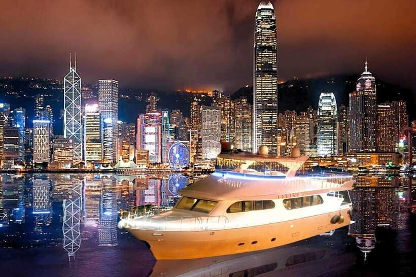 Hong Kong: Victoria Harbour Cruise with Free Camera Photos - Free photos and the crew’s personal touch