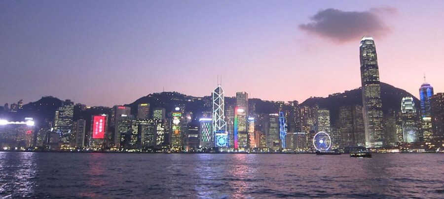 Hong Kong: Victoria Harbour Day or Sunset Cruise - Unlimited drinks, and how the bar works