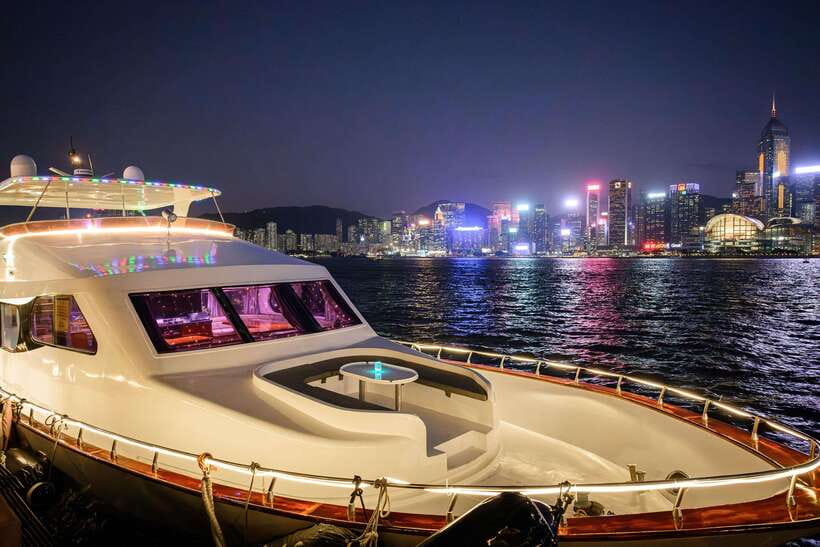 Hong Kong: Victoria Harbour Evening Cruise with Drinks - Booking, cancellation, and useful timing advice
