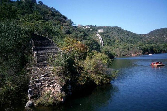 Huanghuacheng Lakeside Great Wall Private Day Tour - Why Huanghuacheng feels different from Badaling