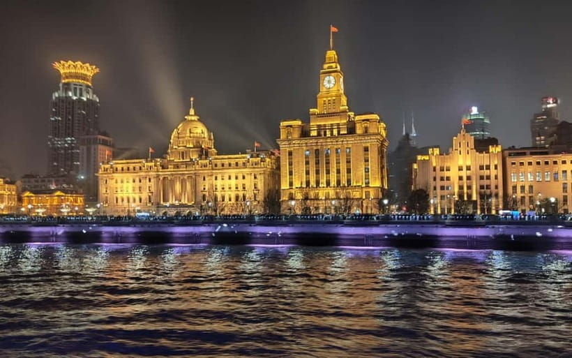 Huangpu Night Cruise: Cozy Vibe & Modern Shanghai Glow - Who will enjoy this cruise most?