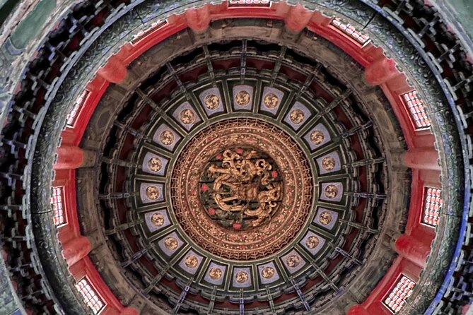 Imperial Secret-Forbidden City and Jingshan Park Small Group Tour - Qianqing Palace and the private side of the palace