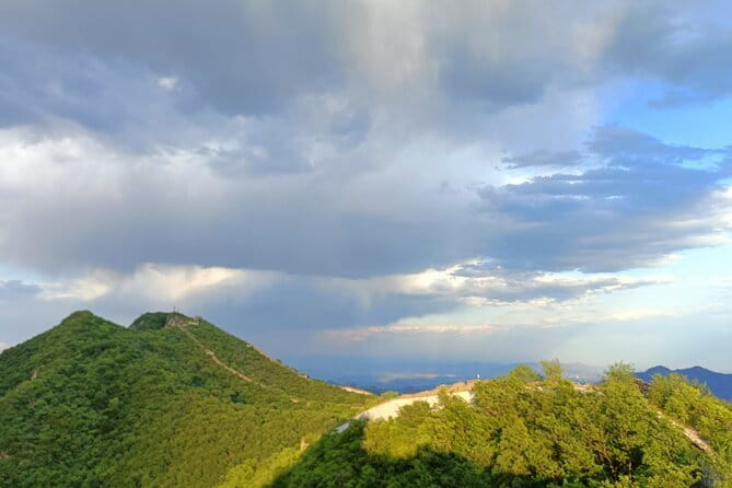 Jiankou Great Wall private guided day tour in English - Why Jiankou feels different from the usual Great Wall visit