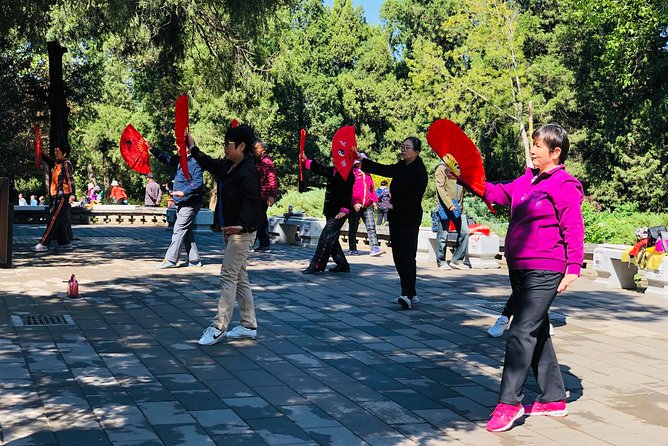 Jingshan Park Tour - Yandai Xie Street and the Jade River