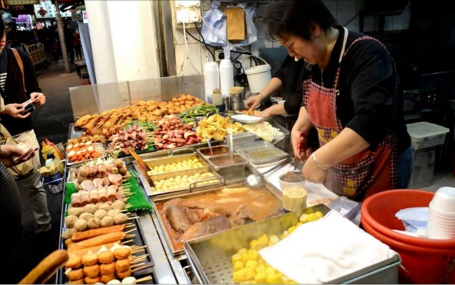 Kowloon: Private Night Markets & Street Food Experience - Timing, language, and practical details