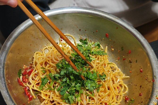 Learn cold noodle and wolf-teeth potato at local home - Tasting your own work