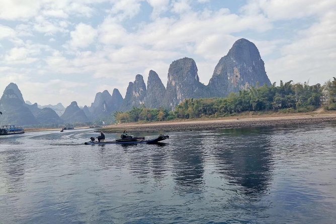 Li River Cruise with bamboo Rafting & Xianggong Hill Private Tour - Practical advice before you reserve