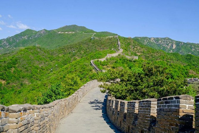 Licensed Private Taxi To MuTianYu Great Wall with Exclusive Gift - Is $85 a Fair Price for the Day?