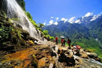 Lijiang to Shangri-La HuXiang Road Private Scenic Tour