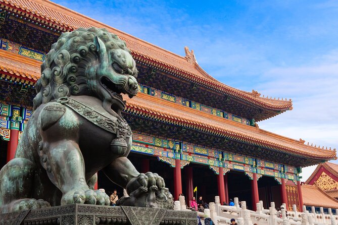 Local's Beijing: Forbidden City Insider Tour +Temple +Duck Feast - Nanluoguxiang Hutong: a change of pace