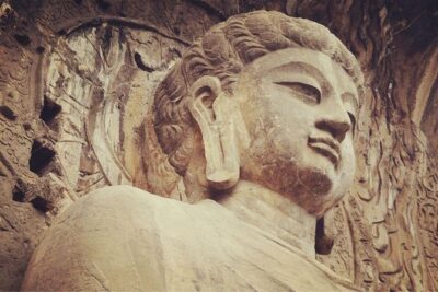Longmen Grottoes Entry Ticket with Optional Guide or Transfer
