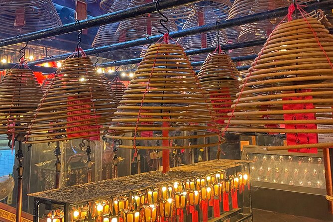 Lunar New Year Preparation Group Tour - Hong Kong Island - Lin Heung Lau: dim sum and an old tea-house break