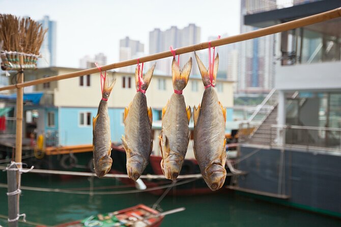 Lunar New Year Preparation Group Tour - Hong Kong Island - Upper Lascar Row: red packets, greetings, and your own banner