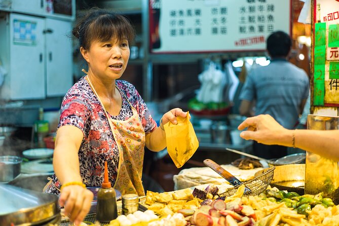 Lunar New Year Preparation Group Tour - Hong Kong Island - Who will get the most from Angel’s tour