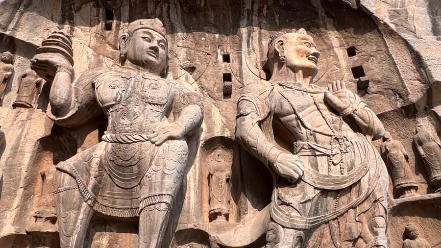 Luoyang: Day tour from Xian or LuoYang with tickets options - Key points to know before booking