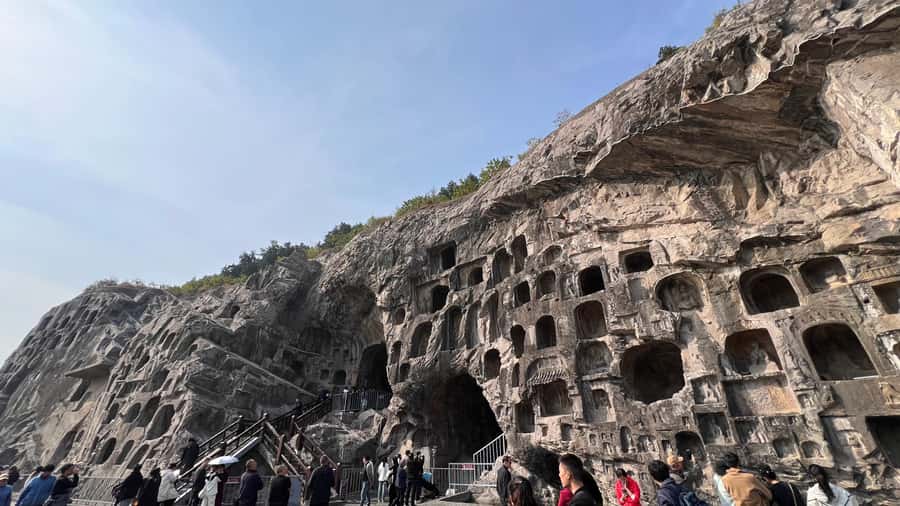 Luoyang: Day tour from Xian or LuoYang with tickets options - Two famous sights, one ambitious day