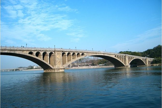 Luoyang Private Day tour to Longmen Grottoes and Shaolin temple - Why this pairing works in one day