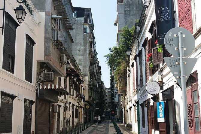Macau｜Private Sightseeing Tour with Local Driver-Guide - Food, tickets, and extra charges