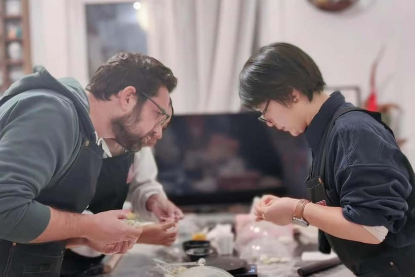 Make Soup Dumpling: Vegan or Pork in Shanghai Shikumen - Entering a Shikumen lane house kitchen