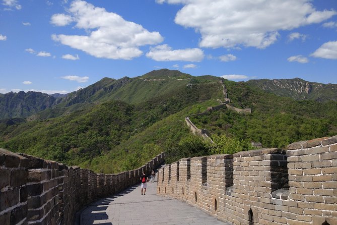 Mini Group: Half-Day Great Wall at Mutianyu Hiking Tour - Why Mutianyu works well for a half-day visit