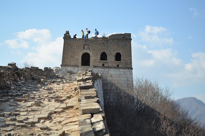 Mini Group: One-Day Jiankou to Mutianyu Great Wall Hiking Tour - The early pickup and long ride to the mountains