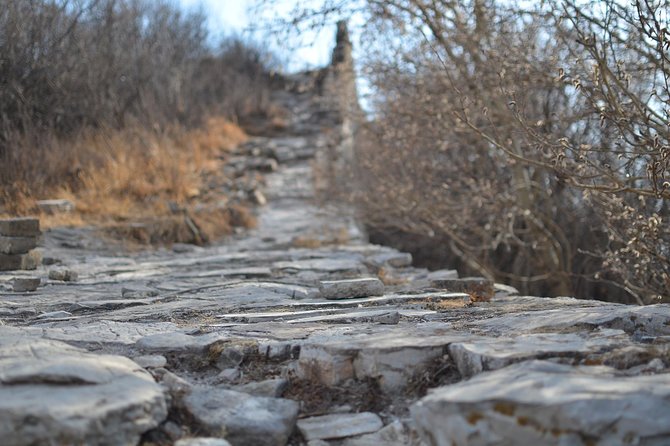 Mini Group: One-Day Jiankou to Mutianyu Great Wall Hiking Tour - Lunch in Xinshuangquan is simple, practical fuel