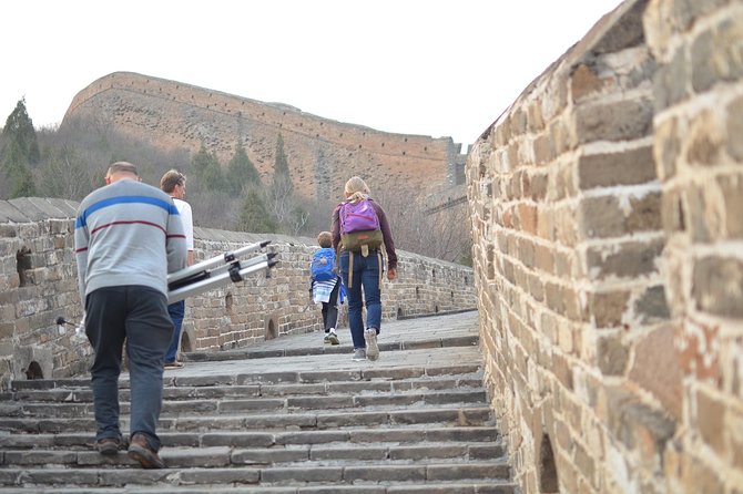 Mini Group: Simatai West to Jinshanling Great Wall Hiking Tour - Finishing at Zhuanduokou Pass