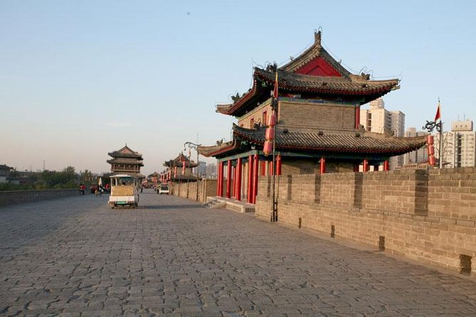 Mini Group Xian Day Tour to Terracotta Army, City Wall, Pagoda and Muslim Bazaar - Why the Terracotta Army deserves most of your morning