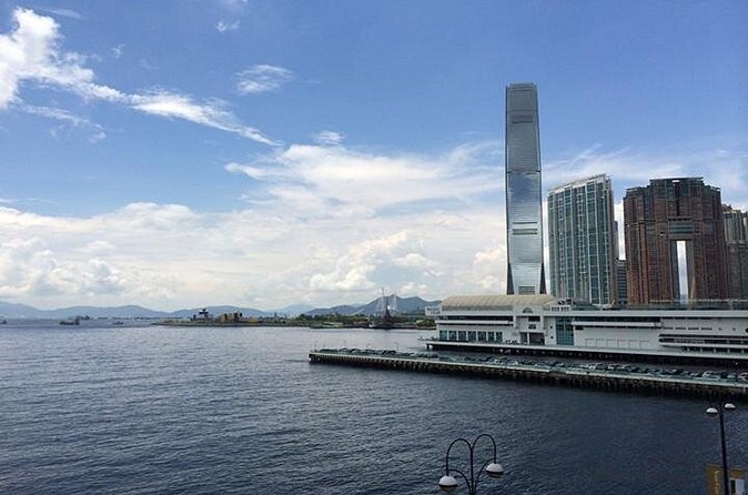 Morning Tour -Deluxe Hong Kong Island Tour with Hotel Pickup in Hong Kong Island - Hotel pickup, meeting points, and timing