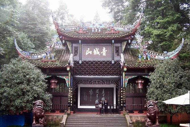 Mount Qingcheng and Dujiangyan Irrigation System Private Day Tour from Chengdu - Taoist temples, bamboo trails, and Tianshi Cave