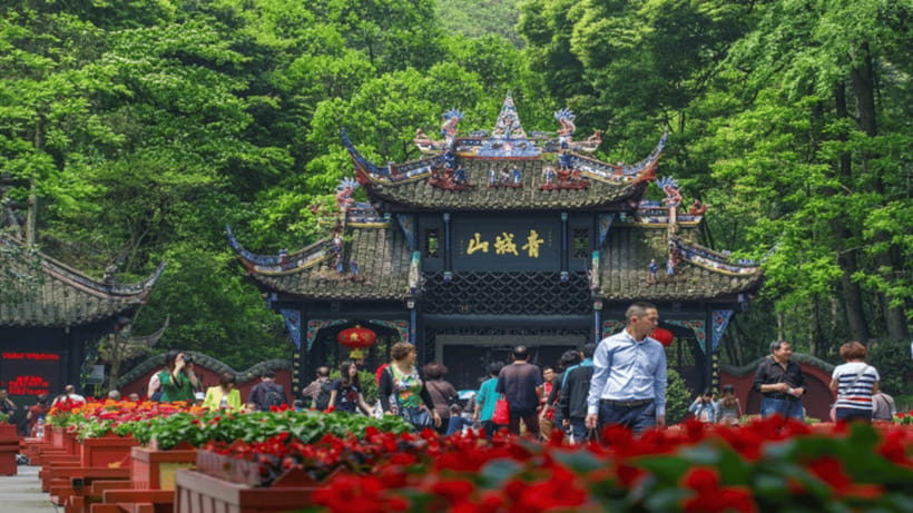 Mount Qingcheng Tour: Explore Serene and Sacred Taoist Site - Practical details that can save your day