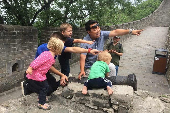 Mutianyu Great Wall & Forbidden City Private Layover Guided Tour - Tiananmen Square: a brief pause in the city center