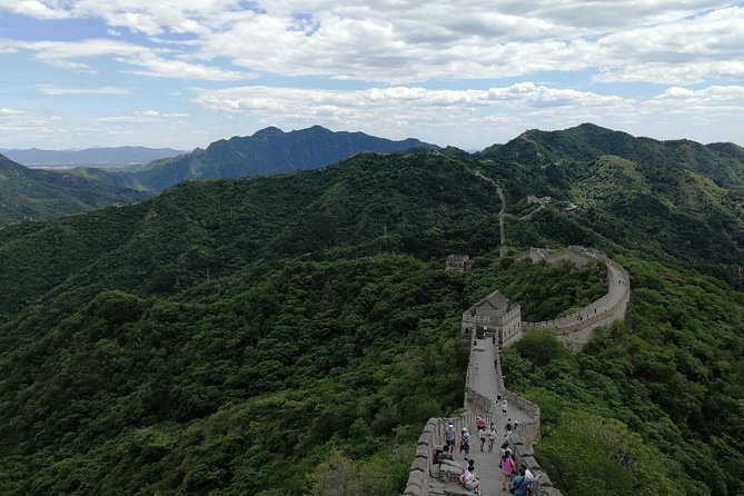 Mutianyu Great Wall Tour sedan - Why a private sedan makes sense for Mutianyu