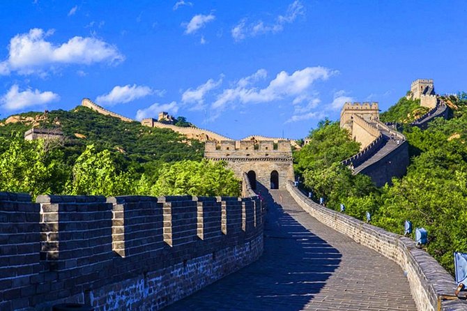 Mutianyu Great Wall Tour, VIP Fast Pass Skip Shuttle Bus Queue - Arriving at the Mutianyu visitor area