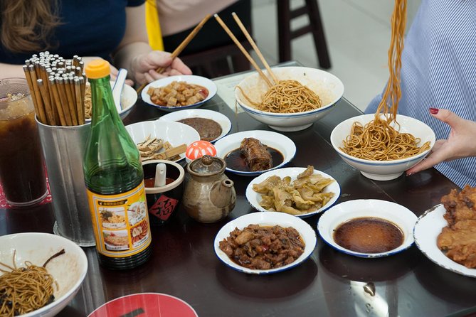 Off-beaten Route: Shanghai Old Town Discovery&Street Food Tasting - Why Shanghai Old Town is worth your morning