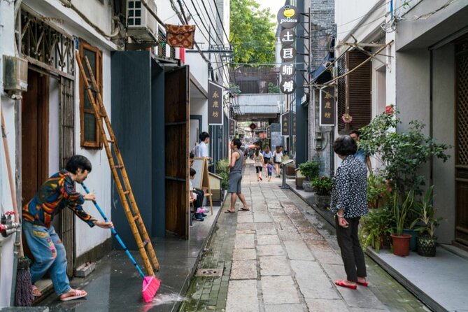 Old Guangzhou Backstreet Alley Local Market Walking Private Tour - XiGuan MinSuGuan and the Qilou streets