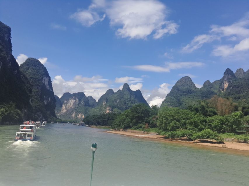 One Hour Chinese Calligraphy or Painting Lessons in Yangshuo - Grinding ink and learning the brush